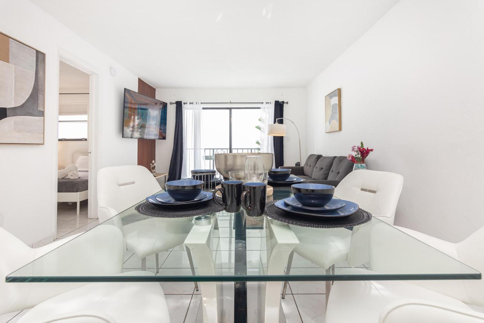 One Bedroom Apartment - With Parking & Balcony - Heart Of Wynwood Miami Extérieur photo