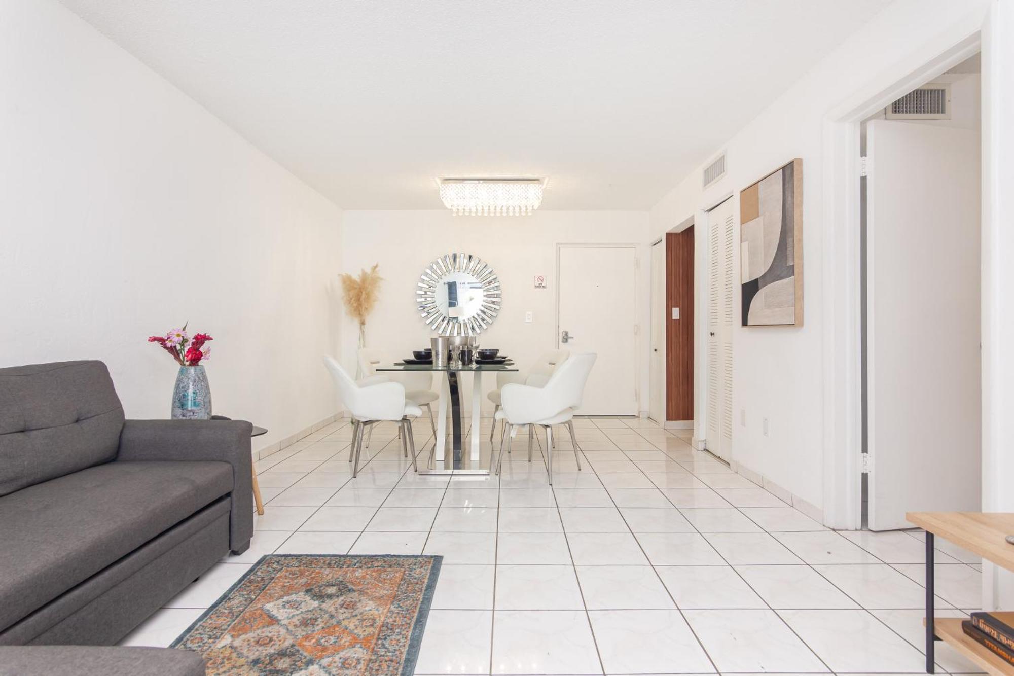 One Bedroom Apartment - With Parking & Balcony - Heart Of Wynwood Miami Extérieur photo