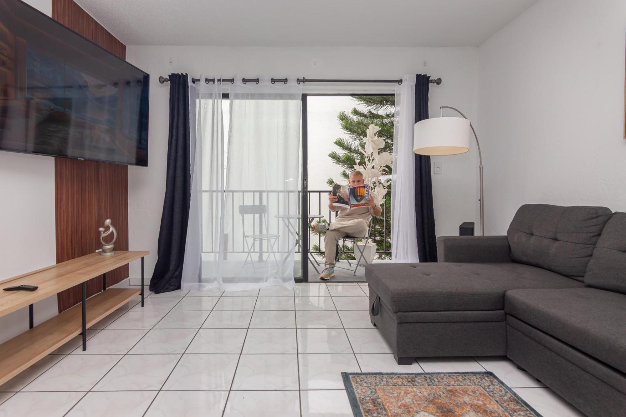 One Bedroom Apartment - With Parking & Balcony - Heart Of Wynwood Miami Extérieur photo